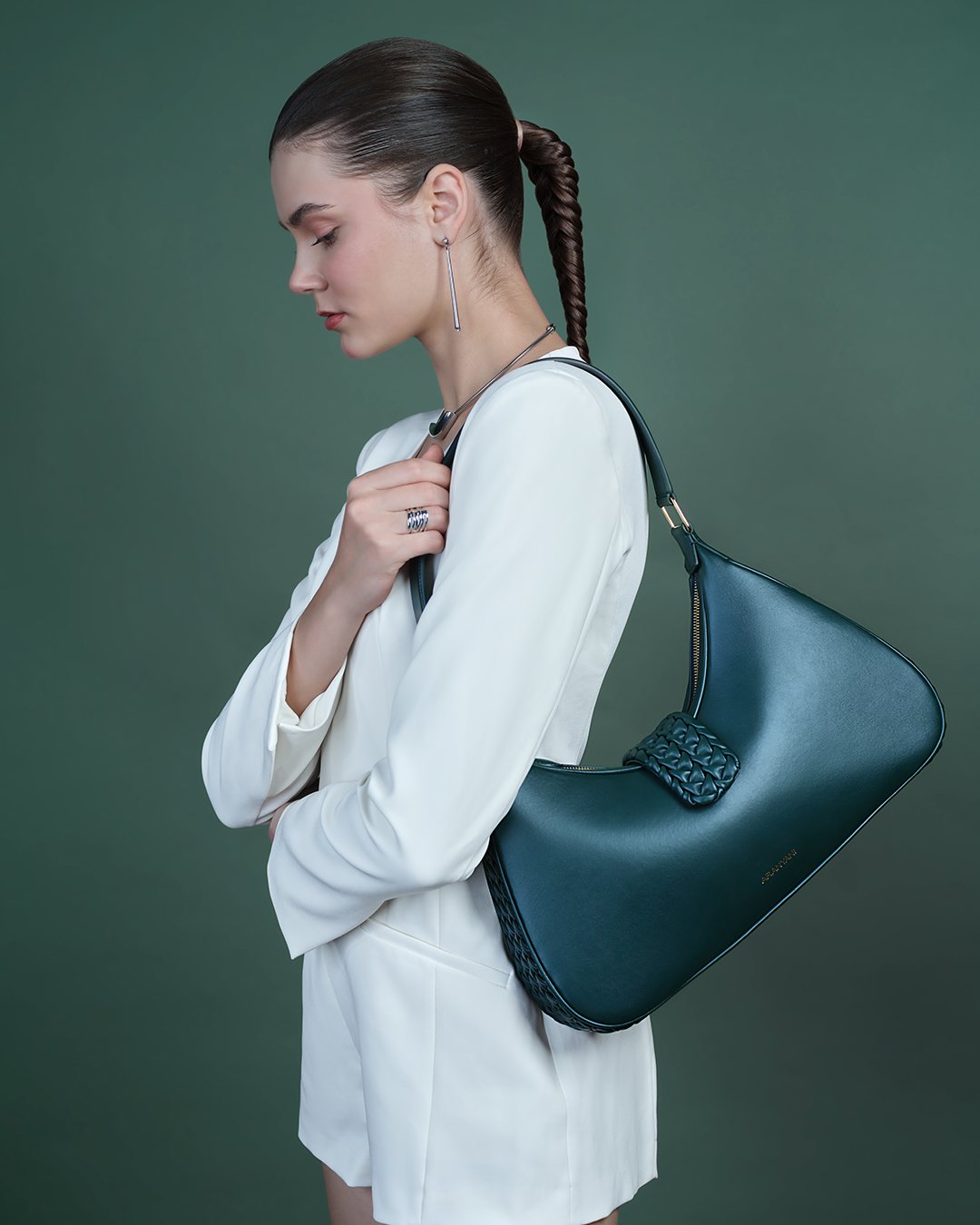 About the Shoulder Bags