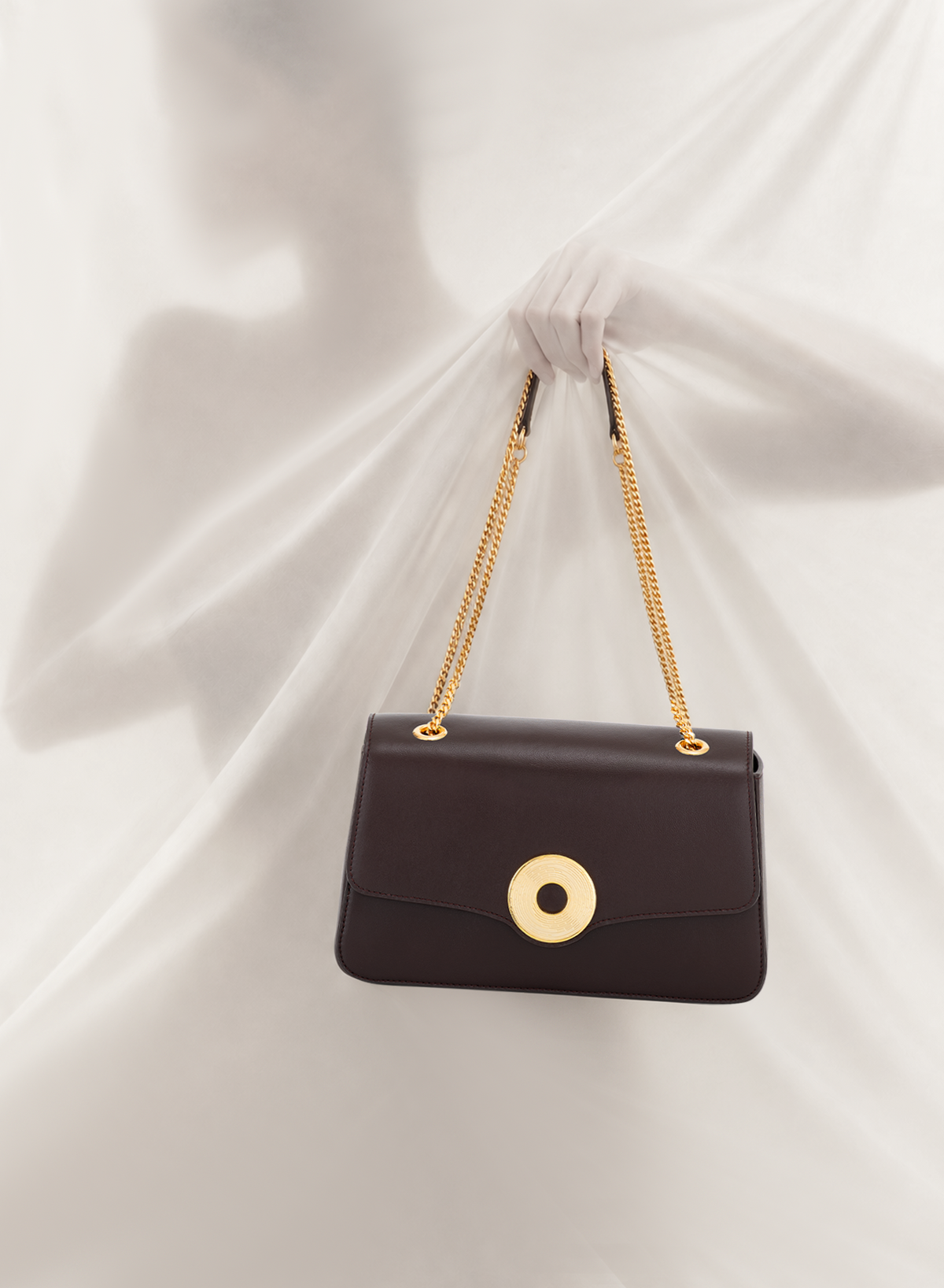 Amoura Monogram in Mahogany, Lifestyle
