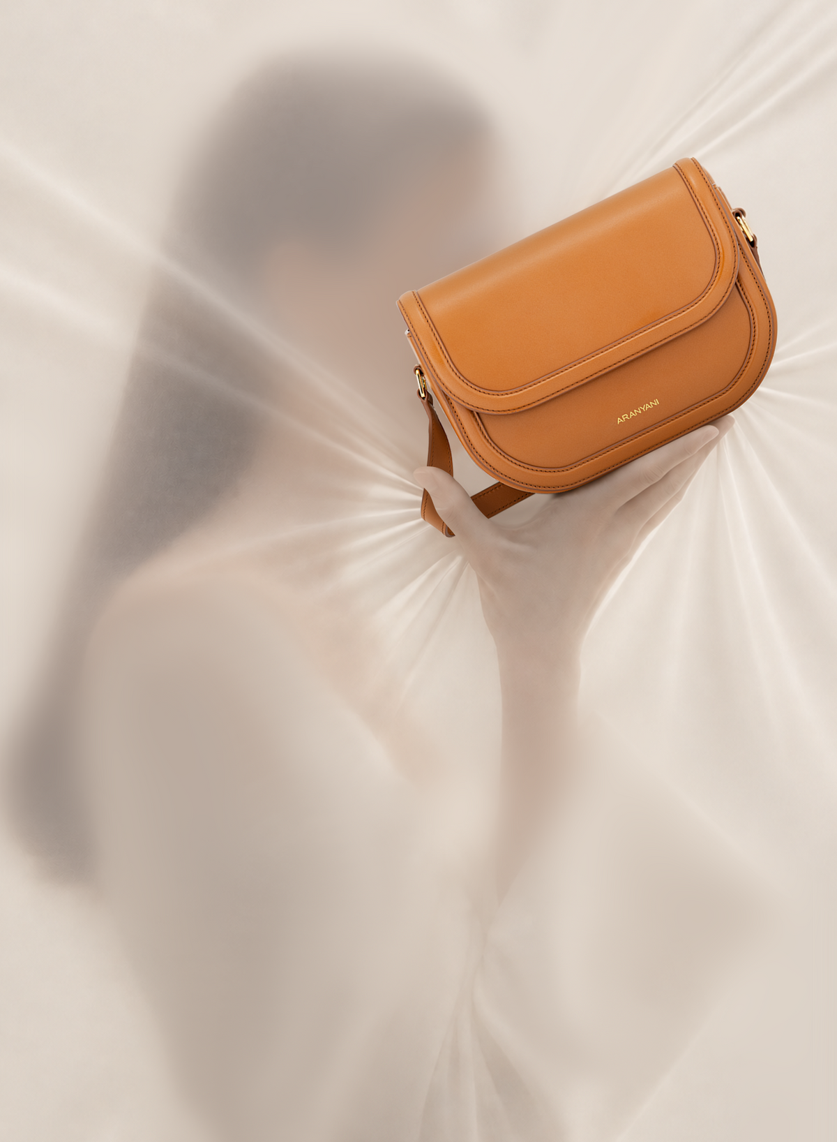 Astra Crossbody in Bruno, Lifestyle