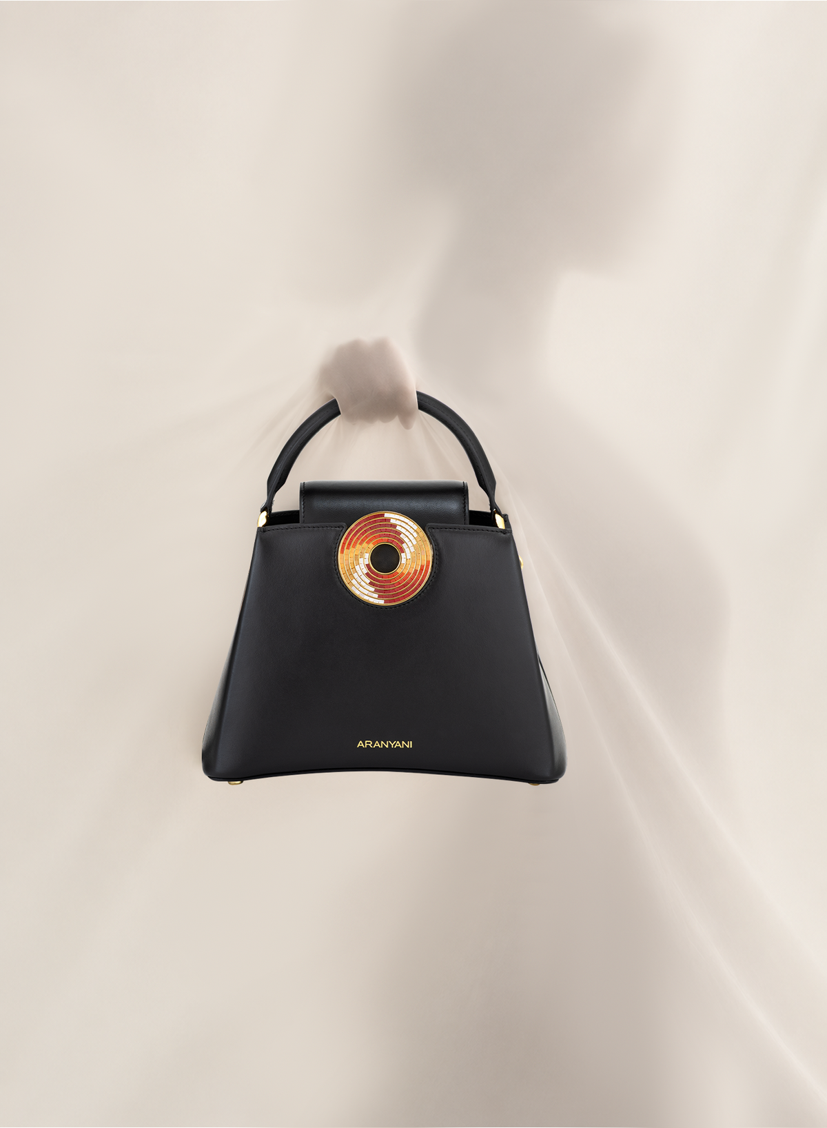 Electra M Mosaic in Obsidian, Lifestyle