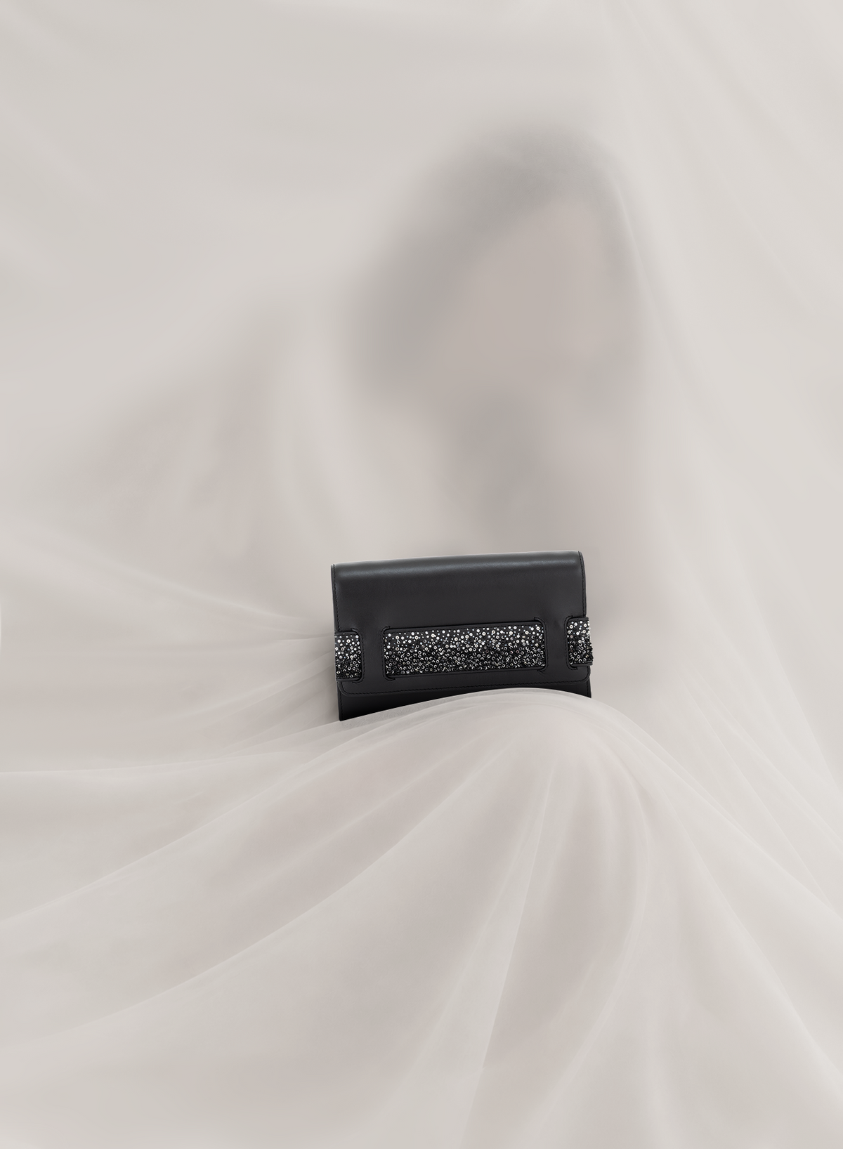 Tara Clutch Embellished in Obsidian, Lifestyle