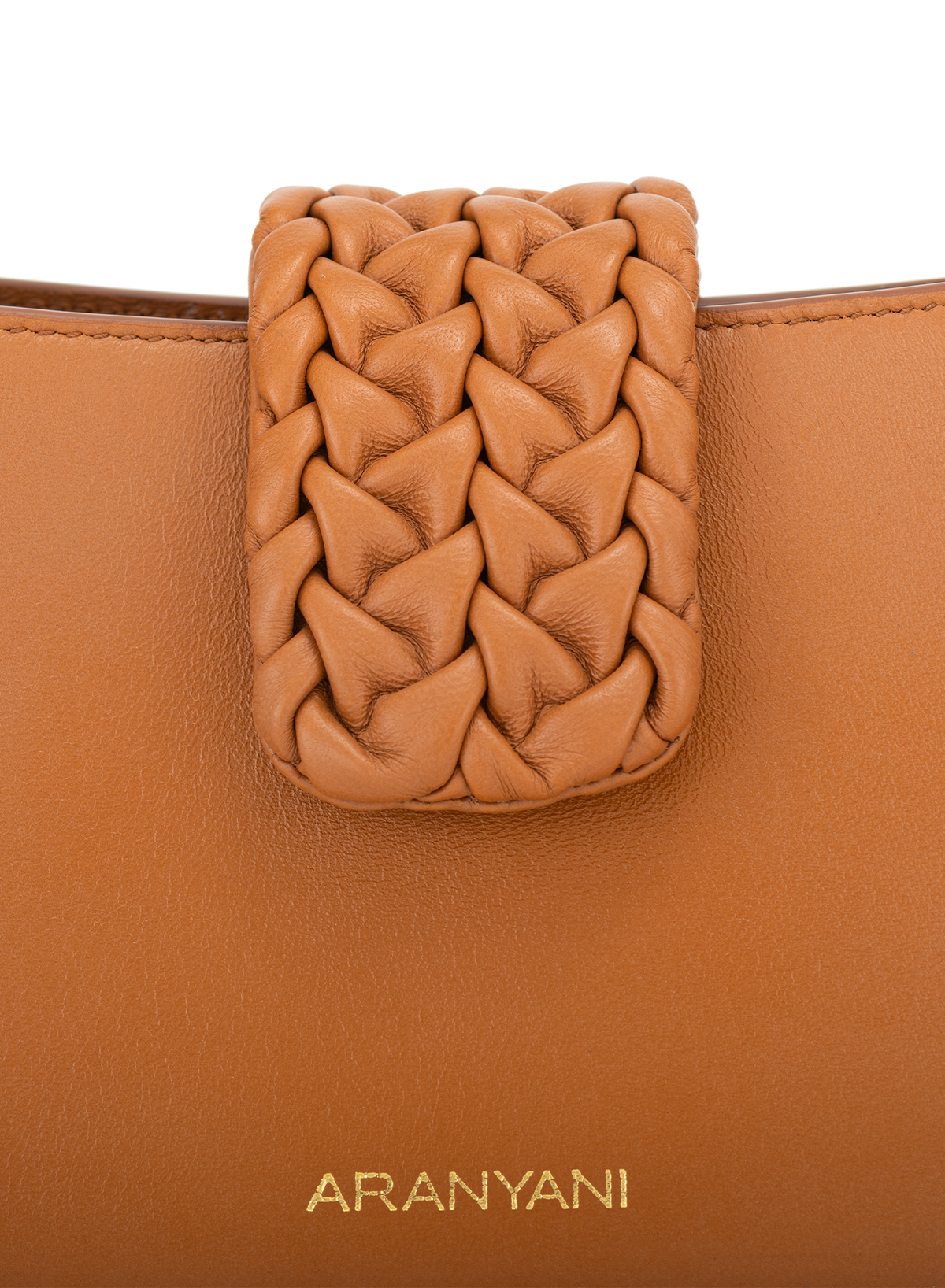 Mira S Hand-pleated in Bruno, close-up detail